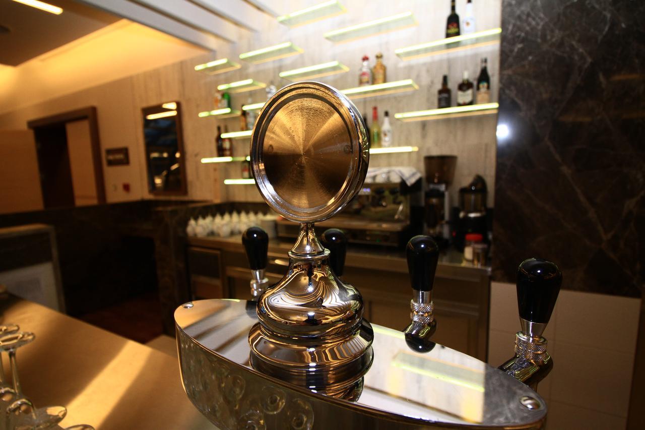Hotel International Prishtina & Spa 프리슈티나 외부 사진