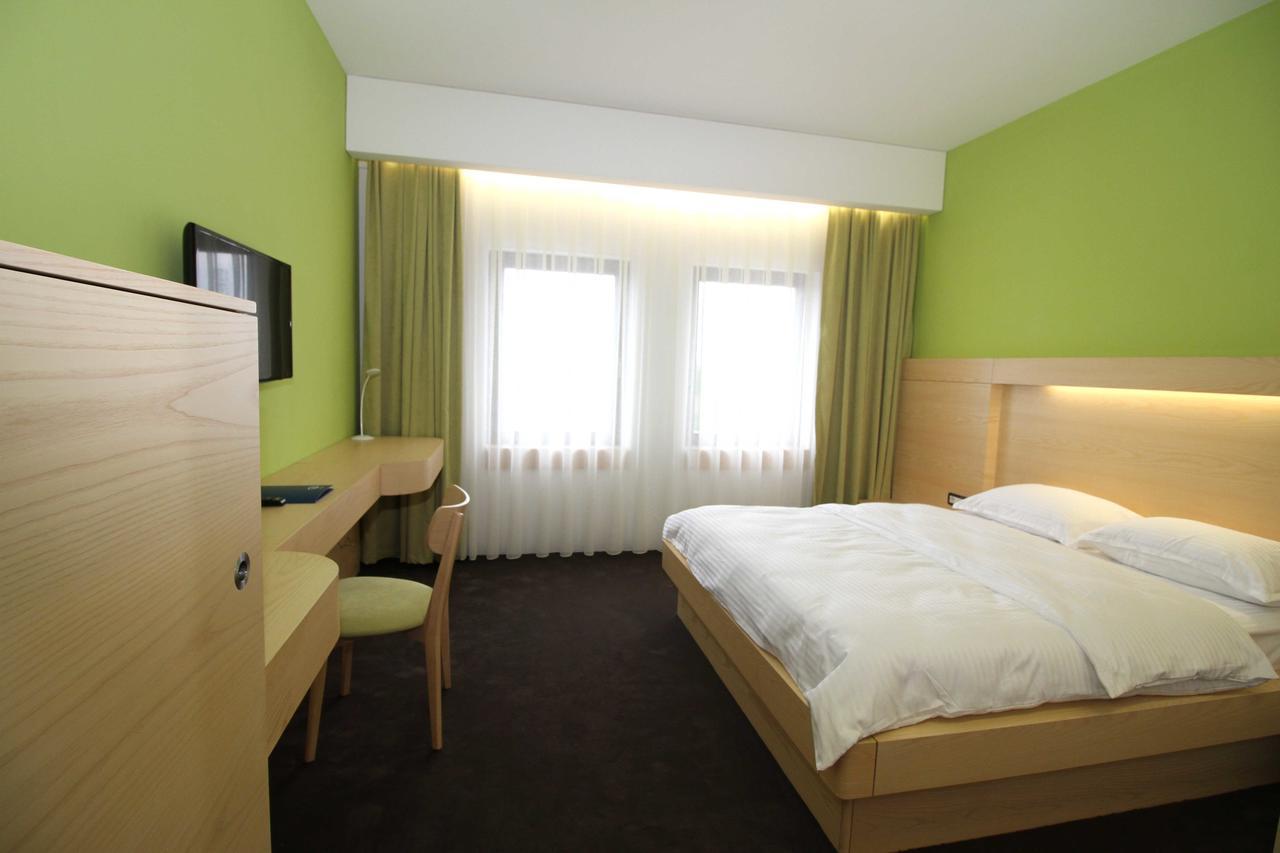 Hotel International Prishtina & Spa 프리슈티나 외부 사진