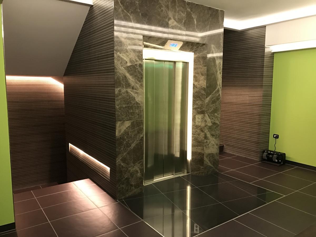 Hotel International Prishtina & Spa 프리슈티나 외부 사진