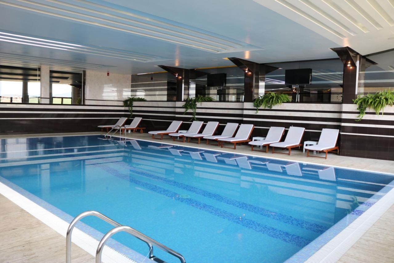 Hotel International Prishtina & Spa 프리슈티나 외부 사진