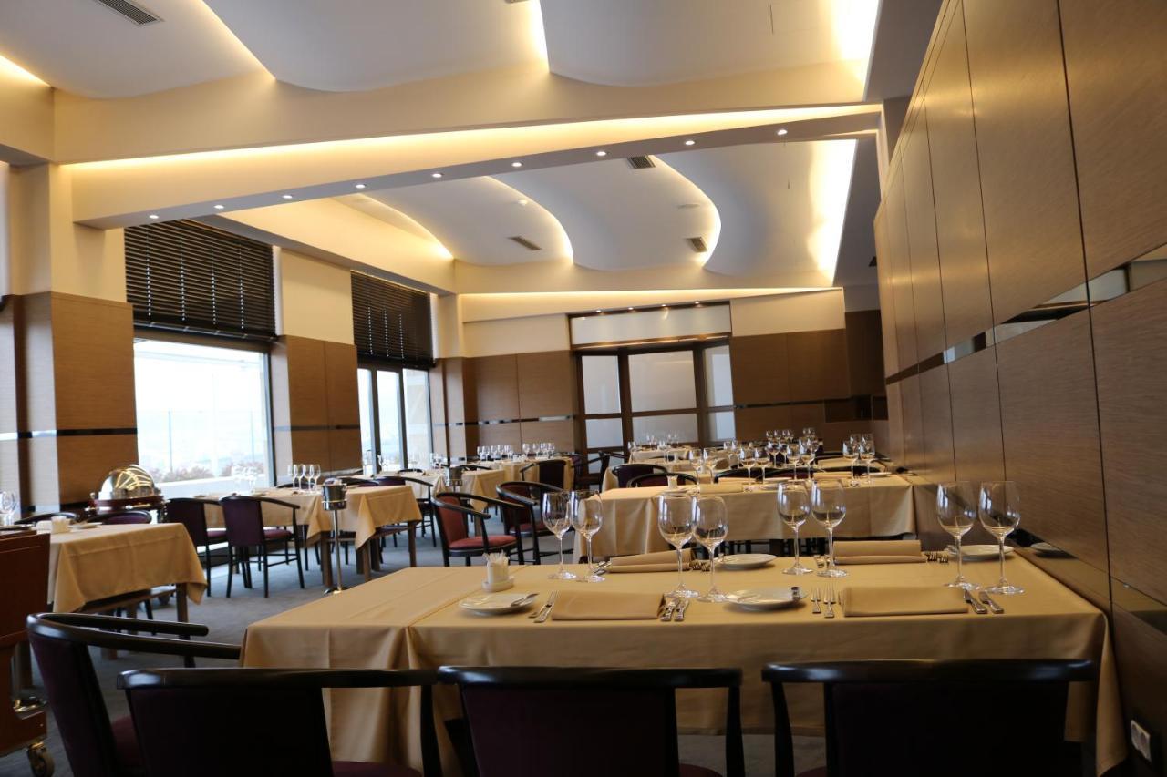 Hotel International Prishtina & Spa 프리슈티나 외부 사진